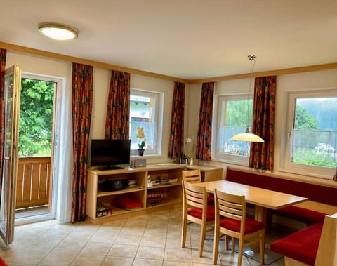 Exklusives Apt mit 3 Schlafzimmern & 3 Bädern Apartment in Salzburgerland