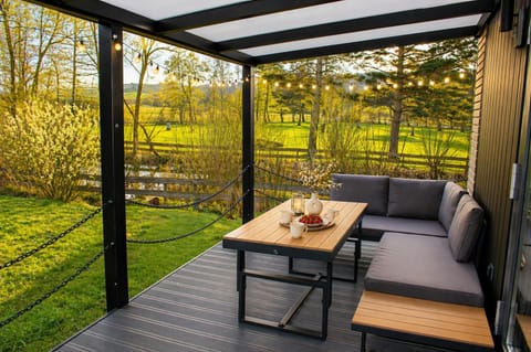 Property building, Breakfast