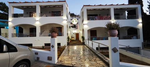 Property building, Balcony/Terrace