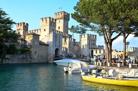 B&B Meublè Adriana Sirmione Vegan Bed and Breakfast in Sirmione