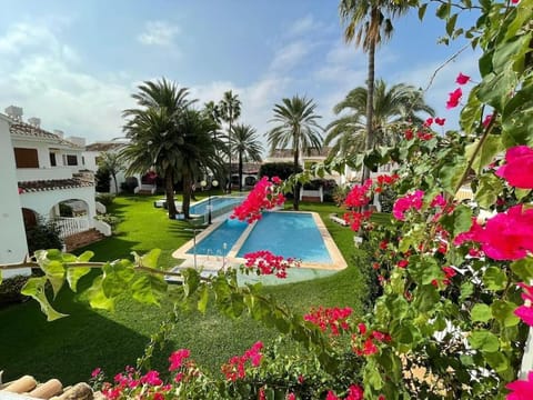 Garden, Garden, Pool view, Swimming pool, Swimming pool