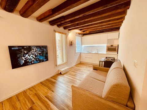 Kitchen or kitchenette, Living room