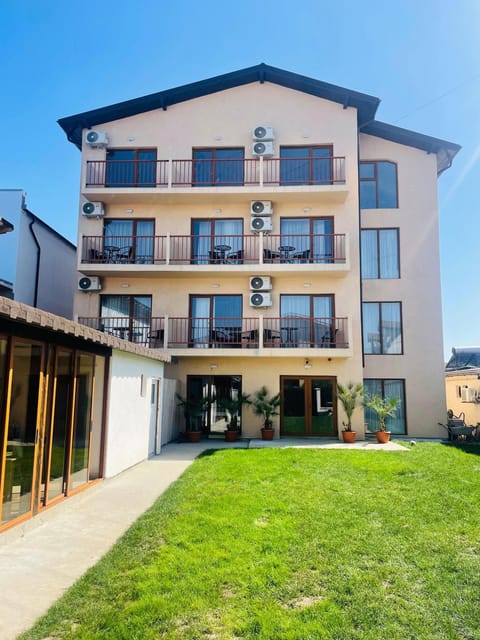 Property building, Children play ground, Street view, Inner courtyard view, Parking, pet friendly