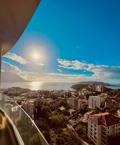 Day, Natural landscape, City view, Sea view