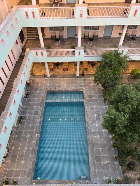 Property building, Day, View (from property/room), Balcony/Terrace, Pool view, Swimming pool, sunbed