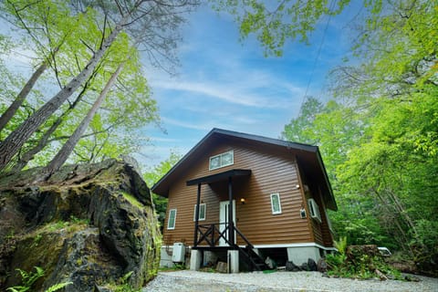 Property building, Spring