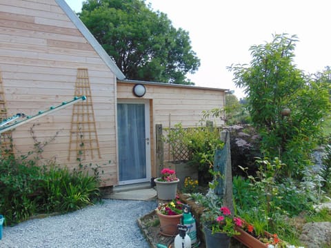 La Vesiniere/BelleFleur gite House in Normandy