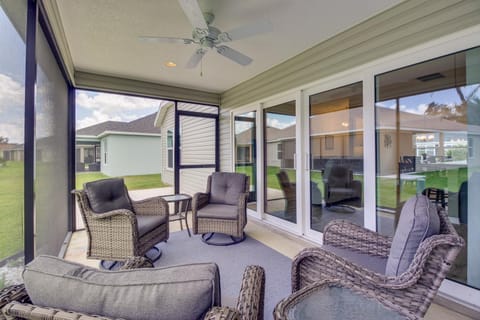 Pool Access Sleek Home in The Villages with Lanai House in Wildwood