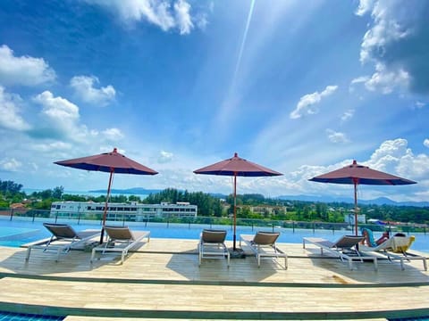 Balcony/Terrace, Swimming pool