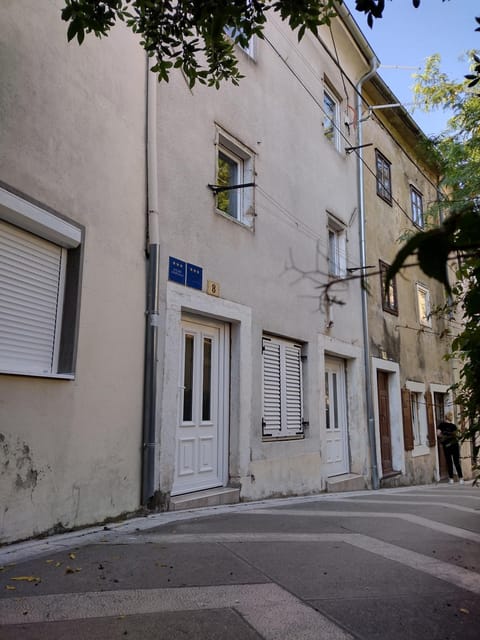 Property building, Street view