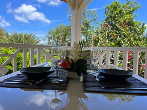 Property building, Balcony/Terrace, Garden view