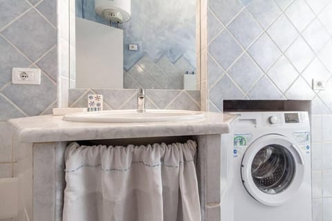 Elizabeth Guest House House in Arzachena