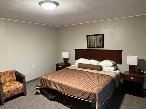 Cedar Hill Lodge Bed and Breakfast in Saint Ignace