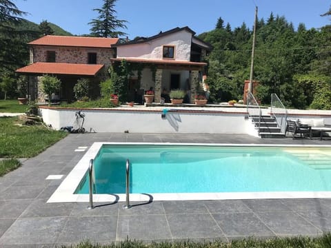 Casale del Pozzo-Villa with pool - Fosdinovo in the borgo of Pulica Villa in Province of Massa and Carrara