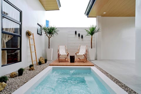 Pool view, Swimming pool, Swimming pool