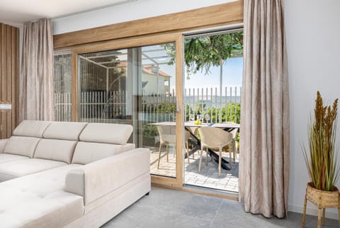 Balcony/Terrace, Living room, Seating area