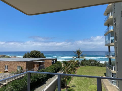 Property building, View (from property/room), Balcony/Terrace, Sea view
