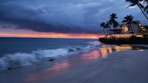Nearby landmark, Beach, Sunset