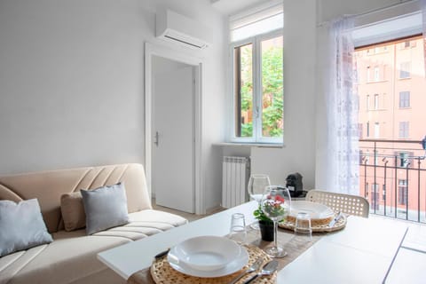 Balcony/Terrace, Living room, Dining area