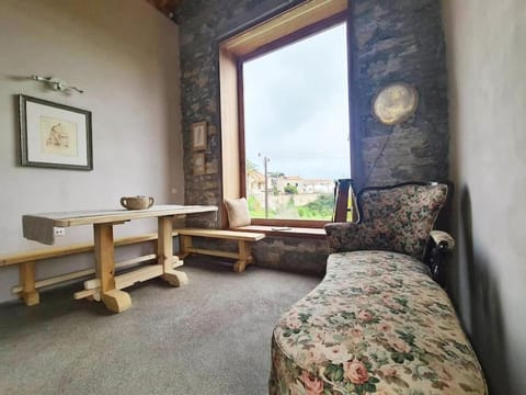 Hidden gem of 1900, 7km from sea House in Islands