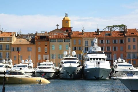 Saint Antoine-City center St-Tropez-TerraceParking Apartment in Saint-Tropez