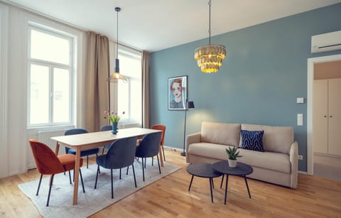 Living room, Seating area, air conditioner