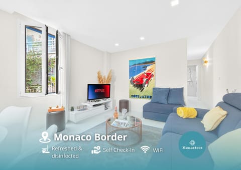 TV and multimedia, Living room, Seating area, air conditioner