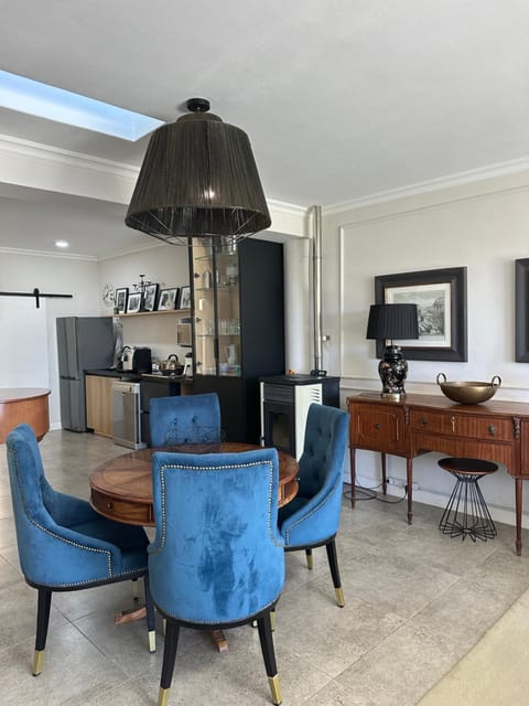 Constantia View Apartments- Luxury Self Catering Apartment in Cape Town