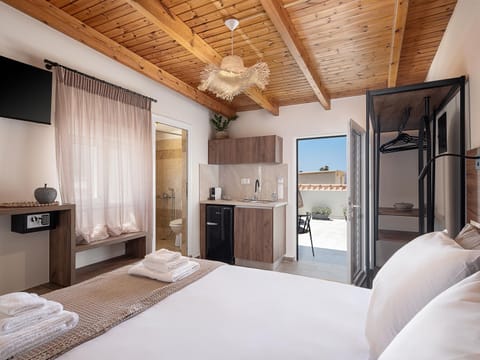 Patio, Bed, TV and multimedia, Bedroom, towels