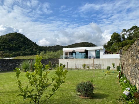 Property building, Day, Garden