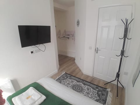 The Broadway Rooms Capsule hotel in Leicester