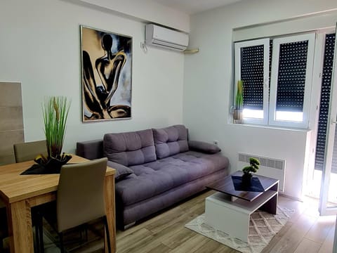 RELAX LUX AKVA PARK 2(K-KOMPLEX) Apartment in Serbia