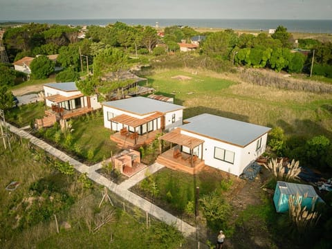 Property building, Day, Neighbourhood, Natural landscape, Bird's eye view, Street view