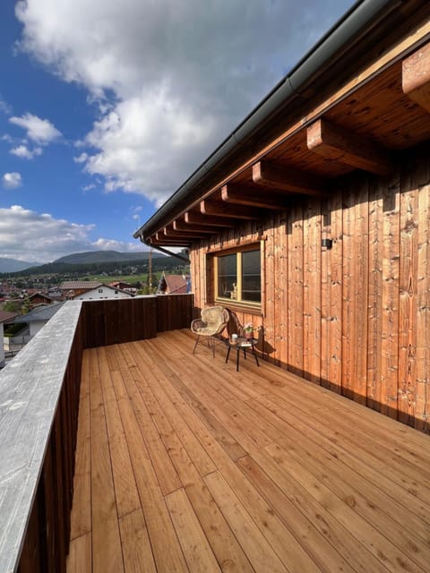 Balcony/Terrace, Mountain view