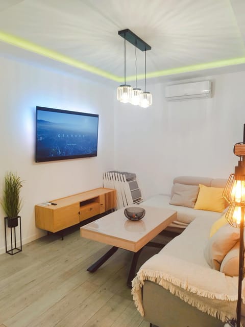 TV and multimedia, Living room, Photo of the whole room