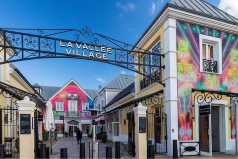 Très bel Appartement T2 près aéroport et Paris Apartment in Île-de-France