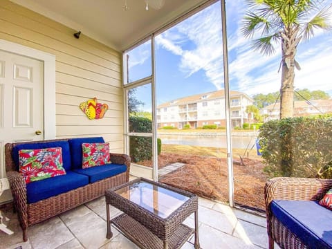 Lakefront at Barefoot Resort w Massive Waterfront Pool Close to Beach House in North Myrtle Beach