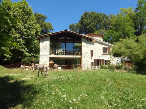 Facade/entrance, Garden, Pets