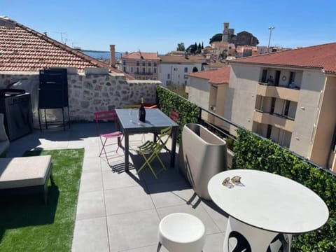 cannes experience pastour DUPLEX Penthouse Rooftop 4 bed&4bath Sea&Suquet view walking distance palais des congres & beaches Apartment in Cannes