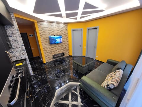 Communal lounge/ TV room, TV and multimedia, Living room, Seating area