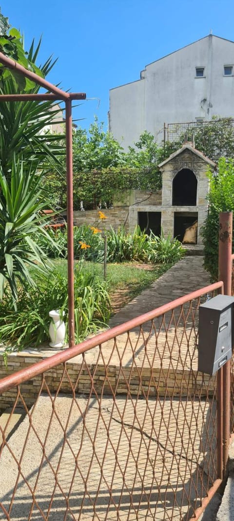 Property building, Garden