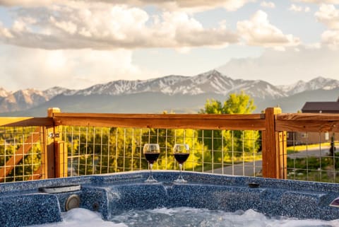 Hot Tub, Mountain view
