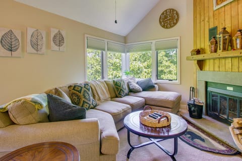 Wintergreen Resort Vacation Rental with Pool Access! Apartment in Nelson County