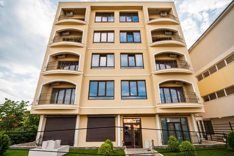 Property building, Day