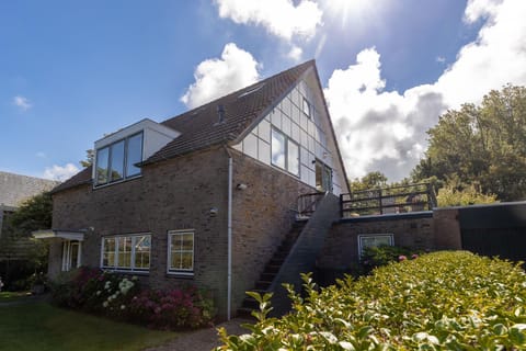 Vrijvakantiehuis Jhr de Casembrootplein 13 Apartment in Domburg