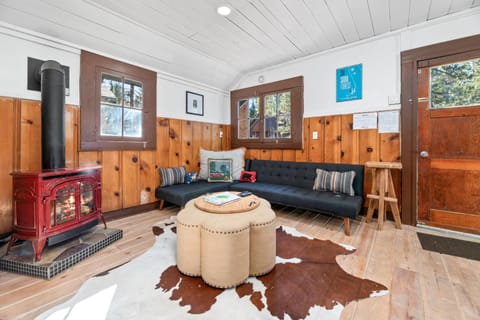 Living room, Seating area, flat iron