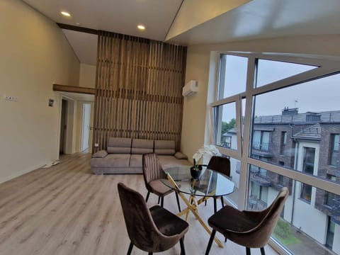 Living room, Seating area, Dining area