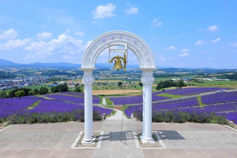 Nearby landmark, Spring, Day, Natural landscape, Mountain view
