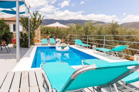 Mountain view, Swimming pool, sunbed