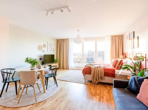 Bed, TV and multimedia, Balcony/Terrace, Dining area, Bedroom